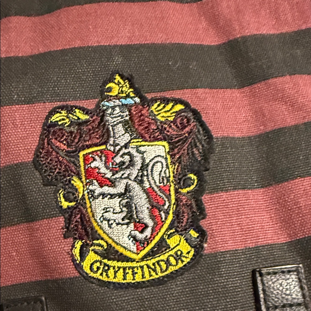Chic Striped Drawstring Backpack - Picture 4 of 4